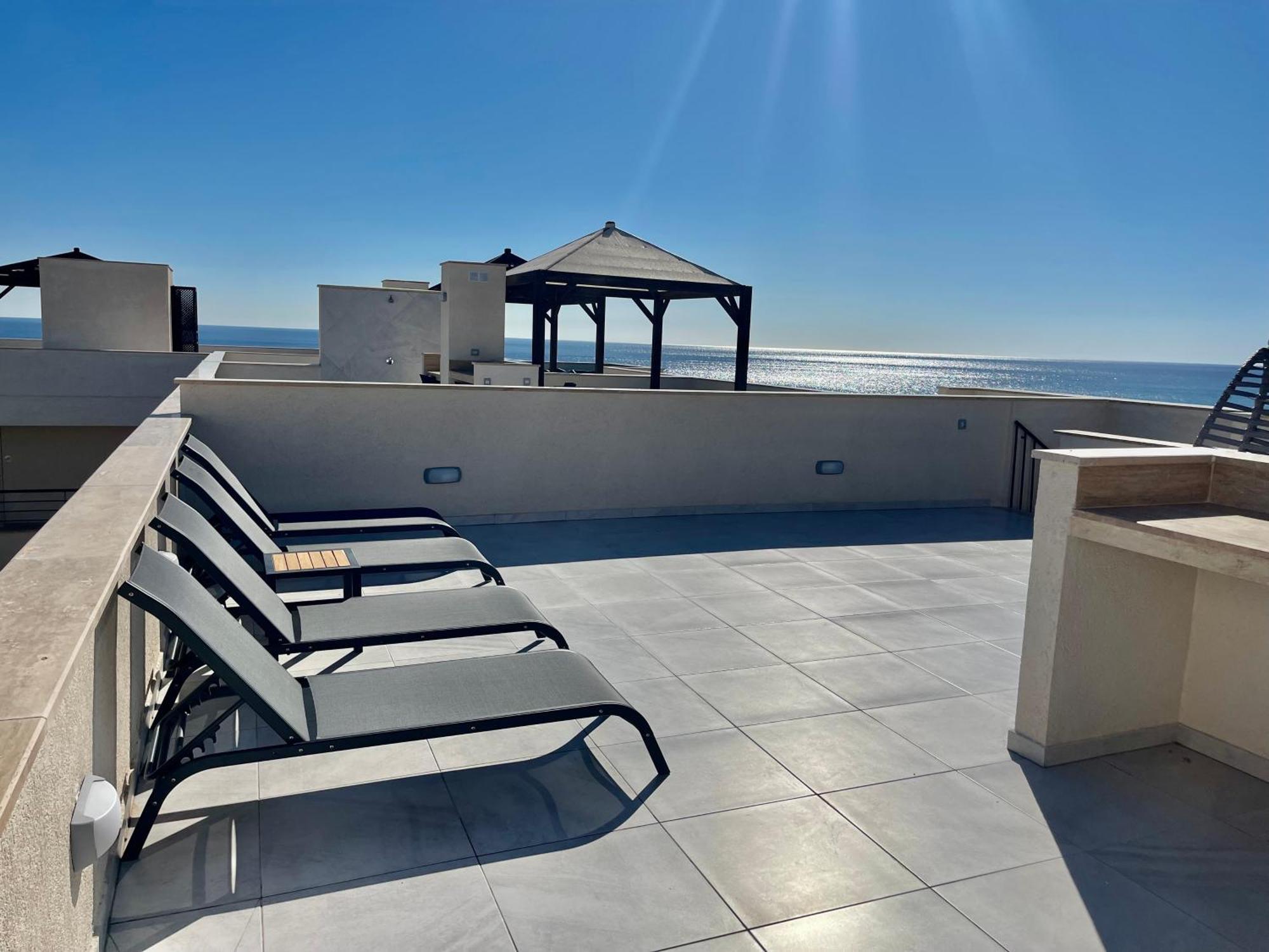 Relaxing Penthouse Suites By The Sea Vokolidha Ngoại thất bức ảnh