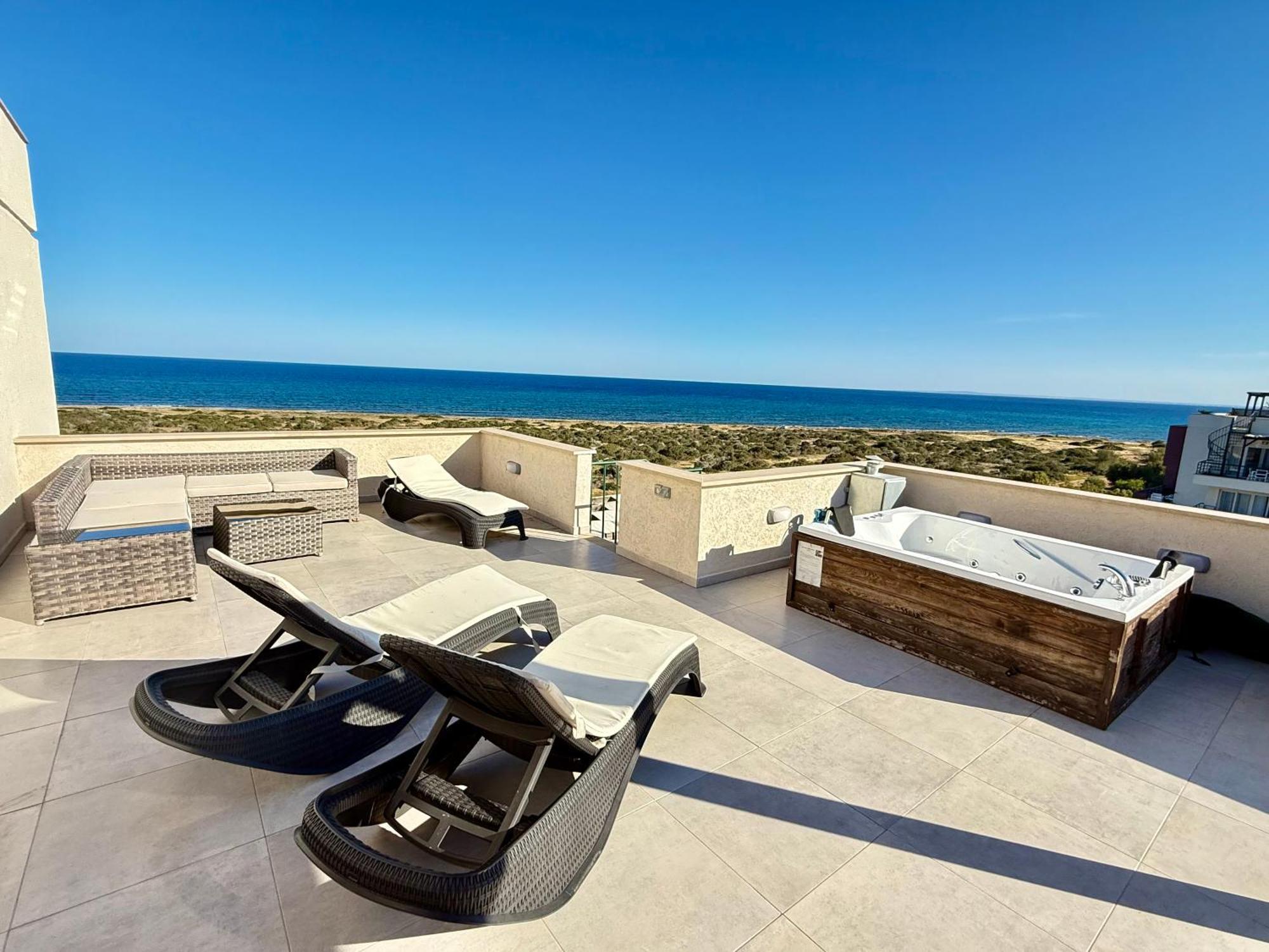 Relaxing Penthouse Suites By The Sea Vokolidha Ngoại thất bức ảnh