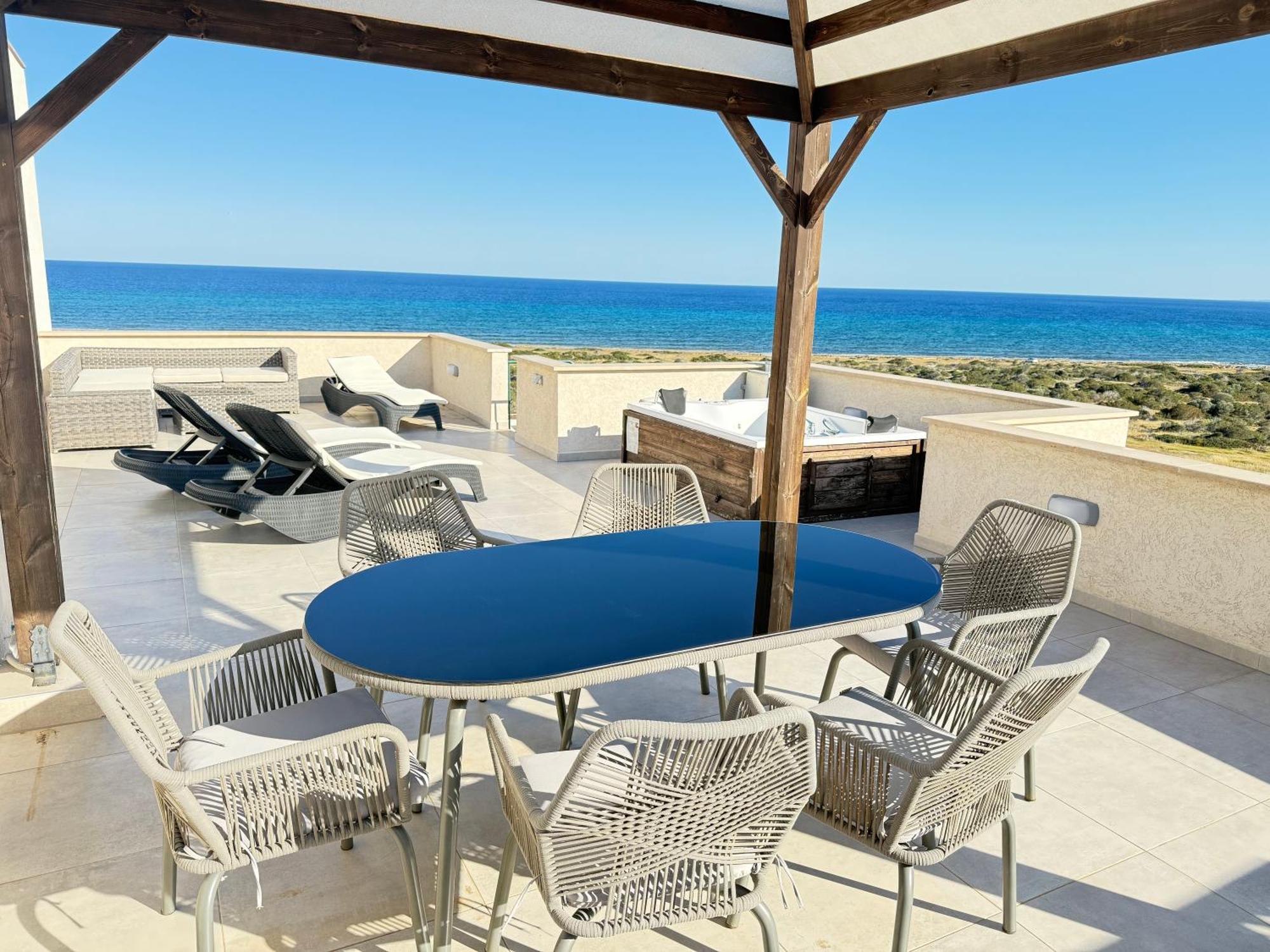 Relaxing Penthouse Suites By The Sea Vokolidha Ngoại thất bức ảnh